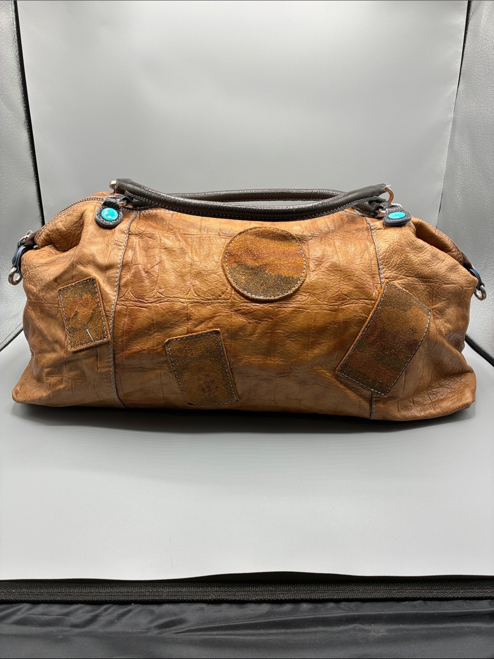 GABS ITALY Vintage-Inspired Tan Leather Shoulder Bag with Turquoise Accents - Picture 2 of 14